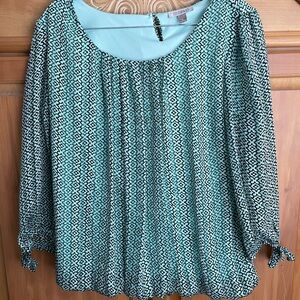 Roz & Ali Green Patterned Top